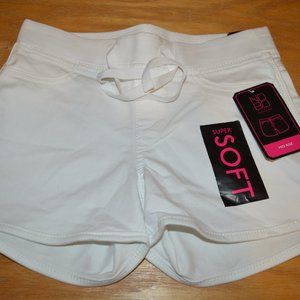 NOBO White Shorts